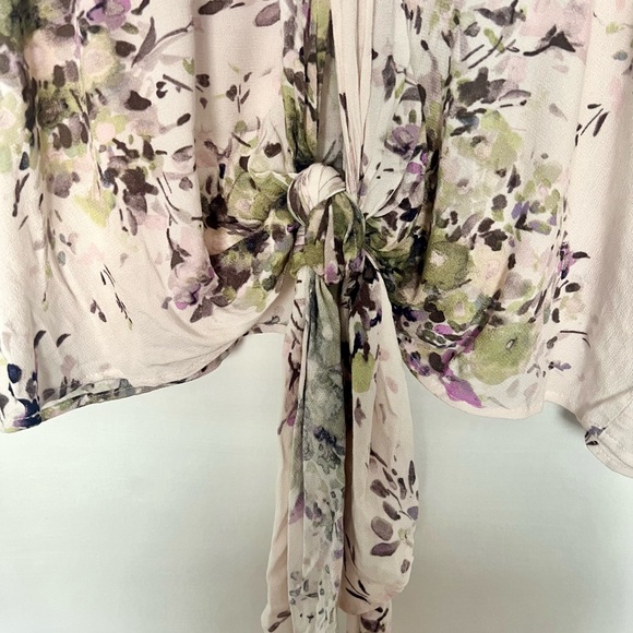 Top- Medium - Picture 3 of 8